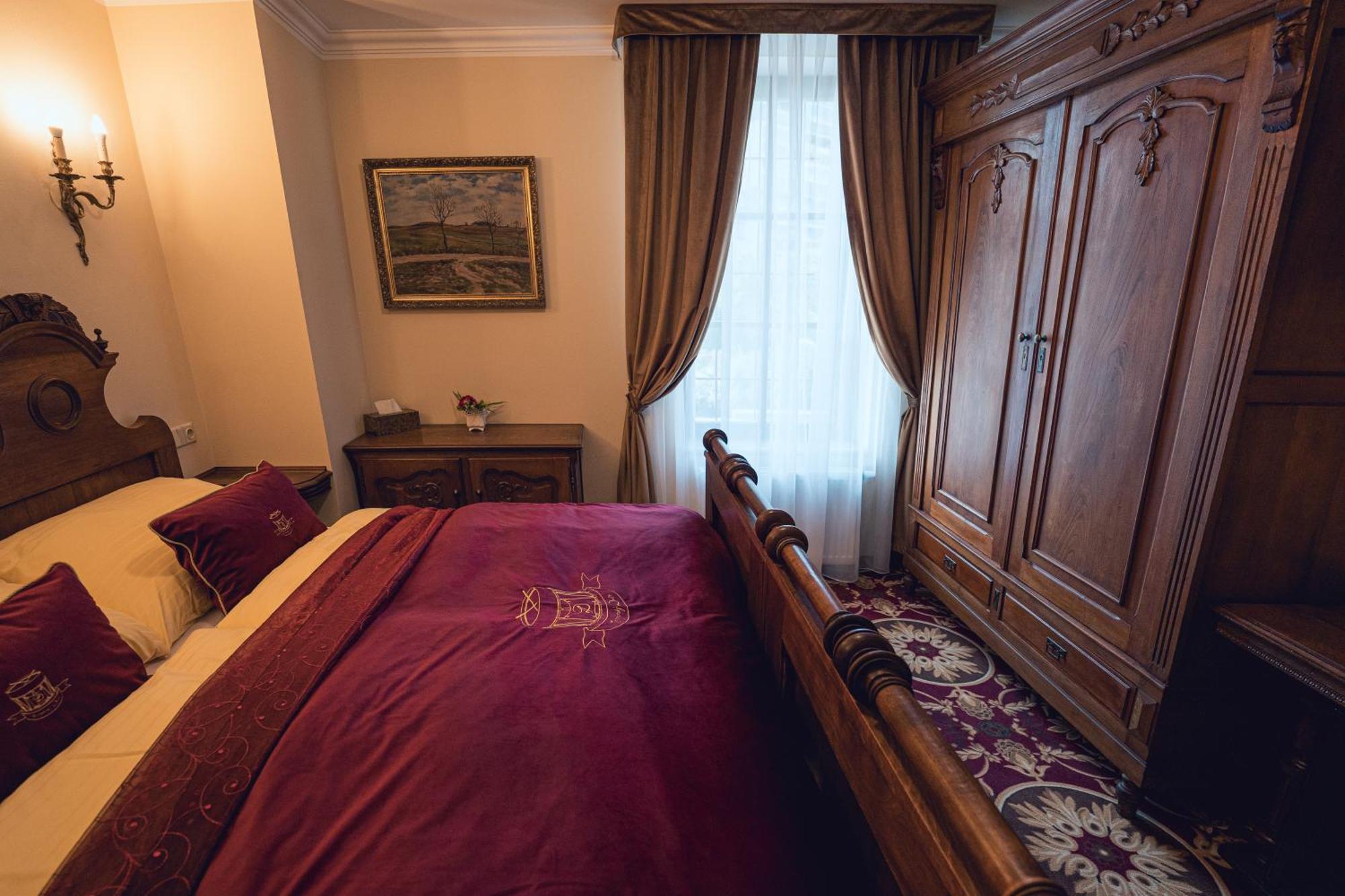Hotel Svatojánský Dvůr Praga Quarto foto