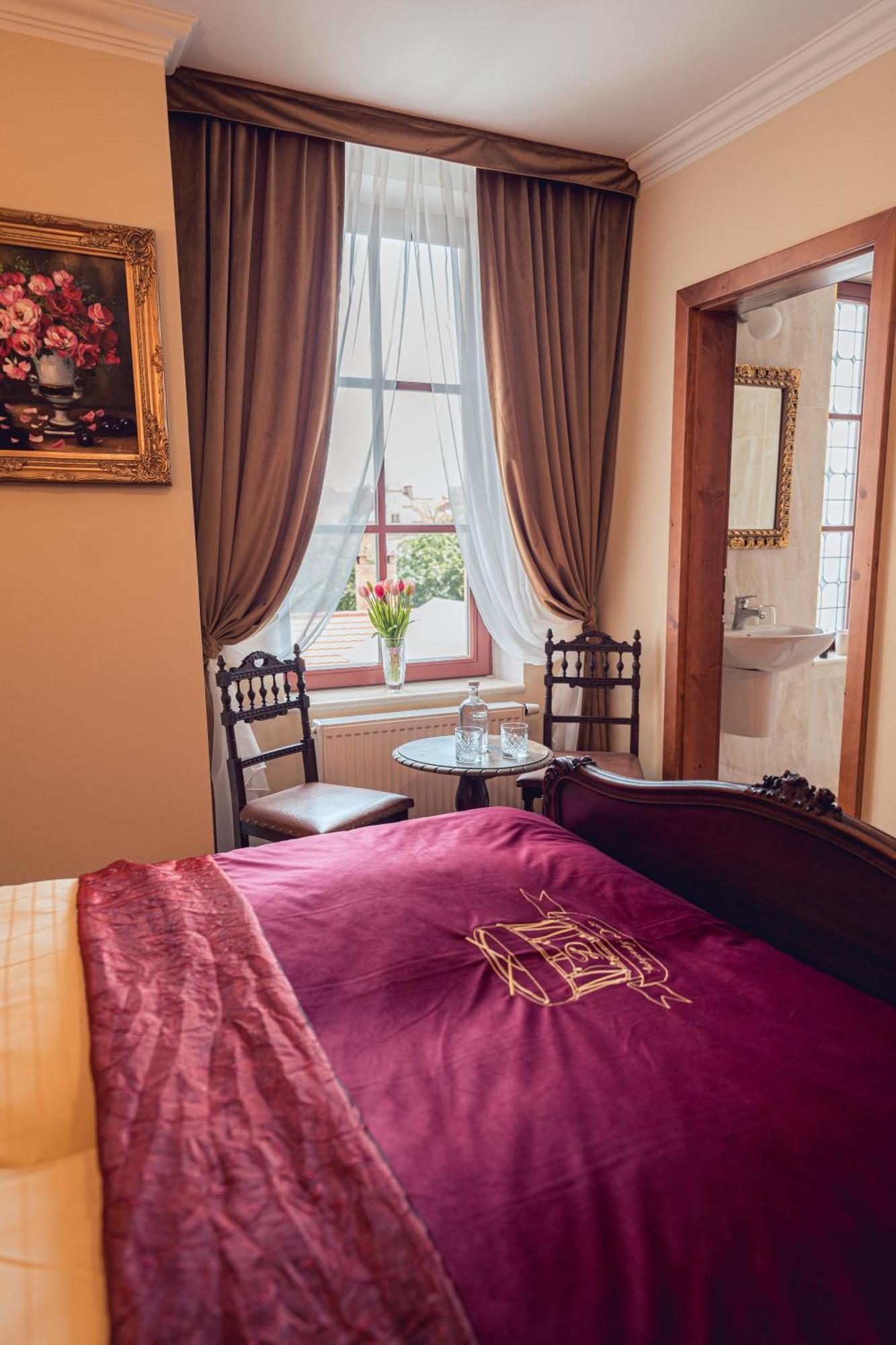 Hotel Svatojánský Dvůr Praga Quarto foto